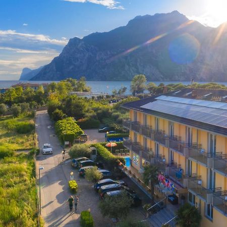 Hotel Roma Torbole Sul Garda Exteriér fotografie